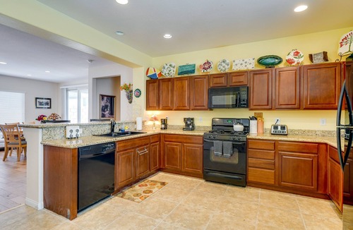 Silverstone Ranch House | Dog-Friendly Las Vegas Rental Home w/Private Yard