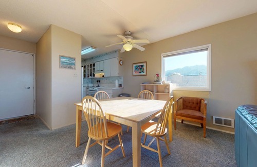 Neskowin Condo | Dog-friendly oceanfront condo with amazing ocean views - steps to beach