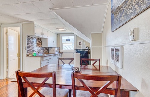 Rockaway Beach Cabin | Dog-Friendly Triplex (3 private apartments) - Easy Walk to the Beach & Town
