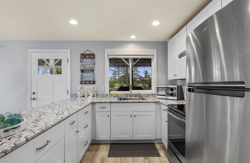 Westport House | Dogs Ok, Modern, BBQ, Pit, EV Charging (Westport)