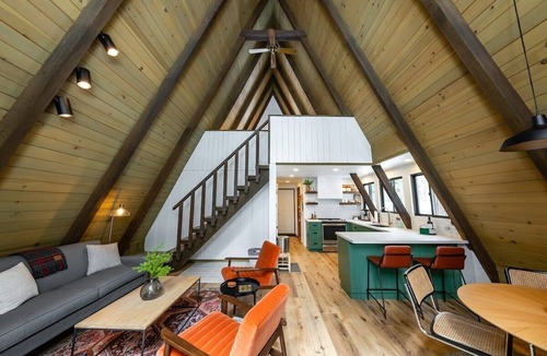 Sierra Cedars Cabin | Dogwood Peak ~ Mid-Century A-Frame with AC + Style