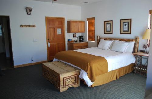 June Lake Resort | Double Eagle Resort and Spa