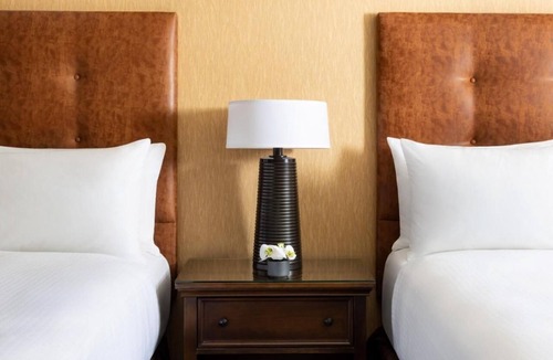 Mount Crested Butte Hotel | Double Queen Room with Pristine Valley Views, Elevation Hotel, 2 Family Rooms