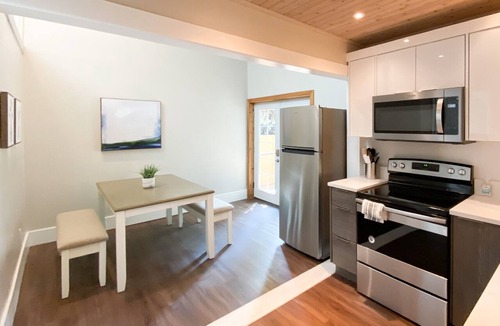 Arnada Apartment | Downtown 1-Bedroom Guest Suite