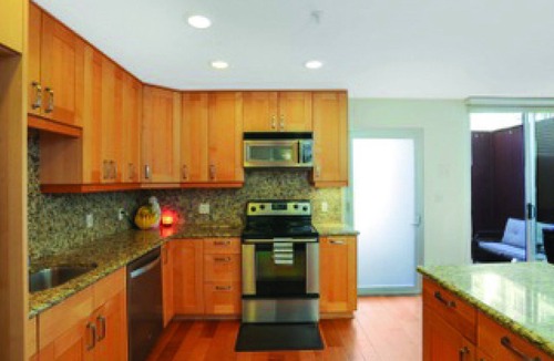 East Village Condo | Downtown Condo - 1 Block from Petco Park - Secured Parking & Gated