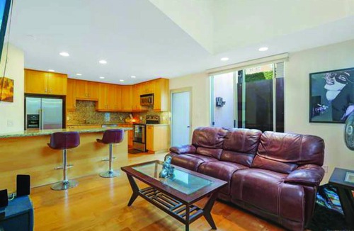 East Village Condo | Downtown Condo - 1 Block from Petco Park - Secured Parking & Gated