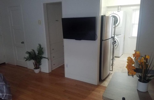 East Village Apartment | DOWNTOWN LONG BEACH