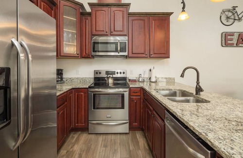 Moab Condo | Downtown Moab Near Attractions! Bike Storage - Pet Friendly - Easy Parking