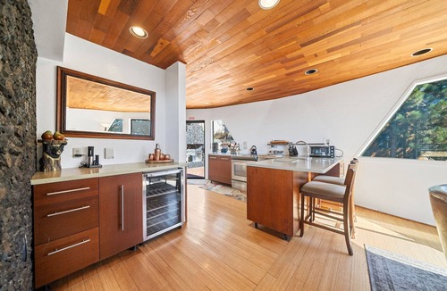 Idyllwild Cabin | Dramatic Geodesic Dome with amazing views, AC, spa and walk to town cold tub
