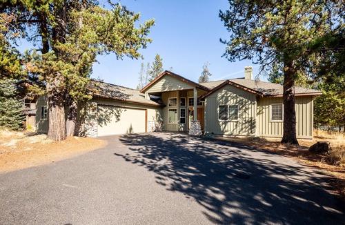 Deer Park House | DUTC12 - Dog loving home with A/C, Hot Tub