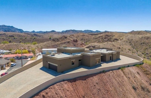 Parker Strip House | Eagles Lair, Pool & Views!