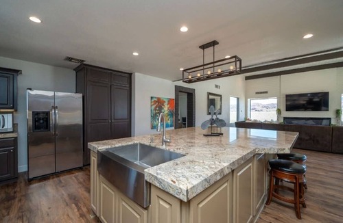 Parker Strip House | Eagles Lair Summary: