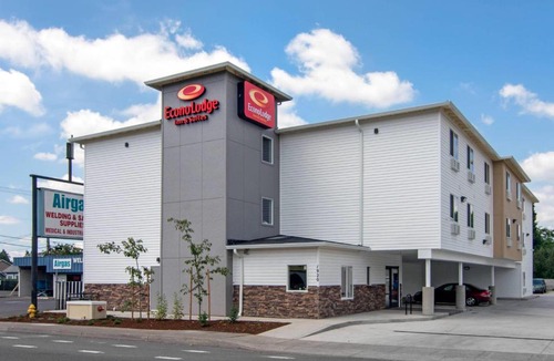 Springfield Hotel | Econo Lodge Inn & Suites Springfield Main Street