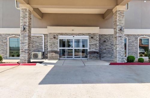 Bryan Cabin | Econo Lodge