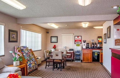 Jennings Lodge Hotel | Econo Lodge Southeast Milwaukie/Portland