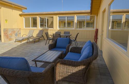 North Fremont Street Hotel | El Castell Motel