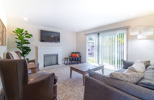 Sebastopol House | Elegant 3BR/2BA | Extended Stay Seb CA Wine Country