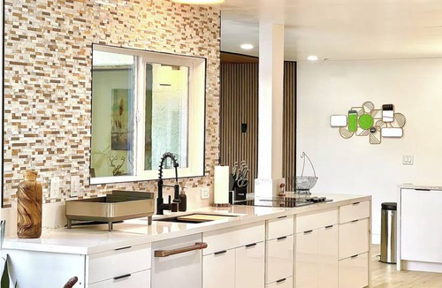 Las Vegas House | Elegant Mid Century Villa I Views, Pool, Gym and Spa