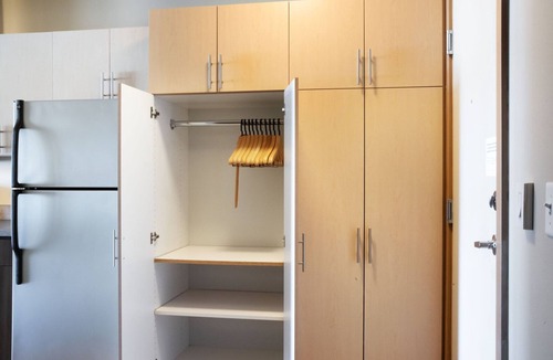 Lower Queen Anne Apartment | Elegant Queen Anne 1BR w/Gym, W/D, Lounge & Roof Deck, by Blueground