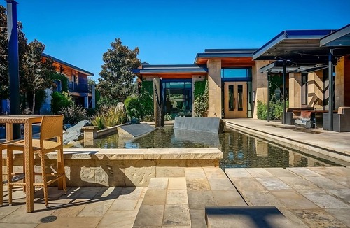 Yountville House | Elite Experience! Private Patio, Pool! Minutes to Napa Valley Vineyards!