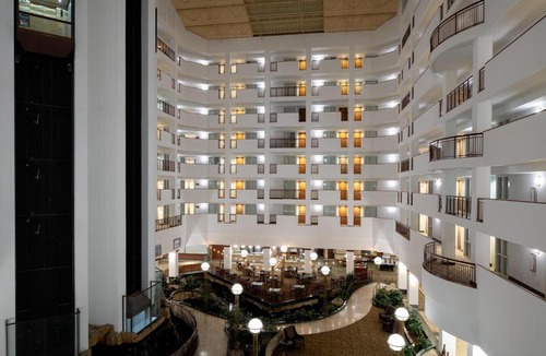 Portland Hotel | Embassy Suites by Hilton Portland Airport