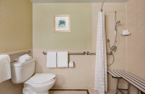 Downtown Hotel | Embassy Suites Los Angeles - Glendale