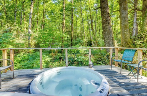 Arch Cape Cabin | Enchanting Arch Cape Retreat w/Hot Tub, Fireplace