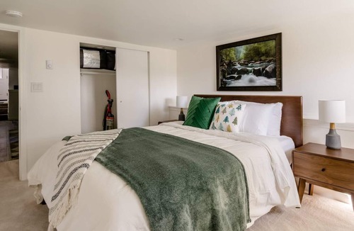 Mann House | Enjoy everything Seattle has to offer in centrally located Central District