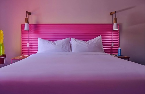 Sonora Sunrise Hotel | Enjoy the Beauty of Palm Springs and Stay in our 3 Pool View Units!
