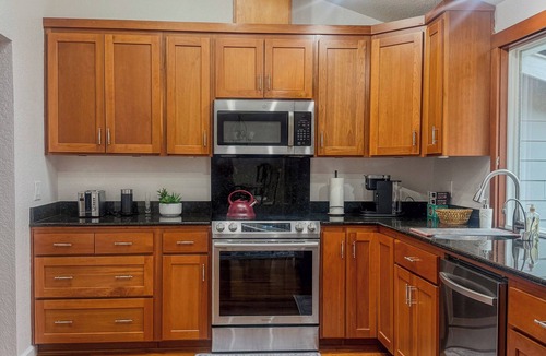 Lake Forest Park House | Entire 3-bedroom charming house in Lake Forest Park