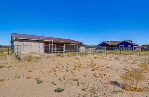Williamson House | Equine-Friendly Stay: Horse Stable Access, Hot Tub