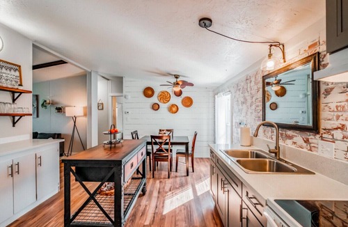 Philomath House | Escape to a beautiful country getaway