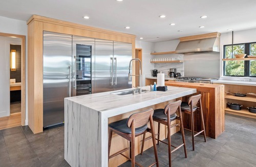 Templeton House | Estate @ Oak & Vine Vineyard Estate | Sleeps 33