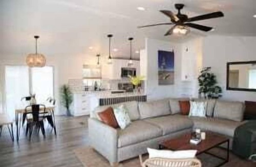 Parker Strip House | Everything & More at River Front 95! Dock, Bar
