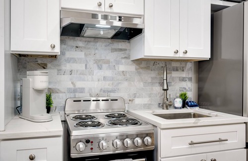 Midtown Apartment | Everything NEW Studio! Close to Golf and Medical!
