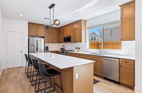Clovis House | Excellent New Brambles 4bd3ba w/Pool @Copper River