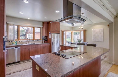 Beach Barber Tract Condo | Exclusive Backyard * Ground Level * Blocks to Beach
