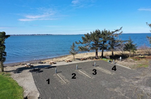 Grays Harbor County RV Rental | Exclusive Bayside RV Site #1