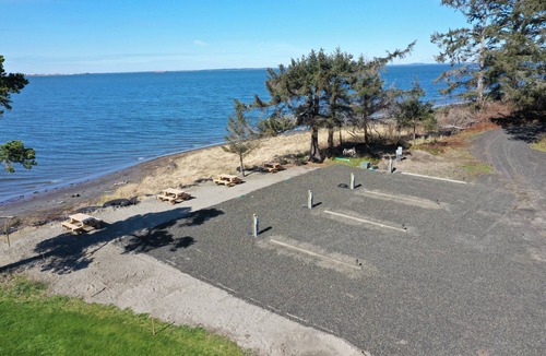 Aberdeen RV Rental | Exclusive Bayside RV Site #4