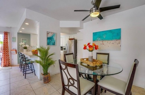 South Mission Beach Condo | Exclusive Ground Level Patio ☆ Steps to Beach & Bay