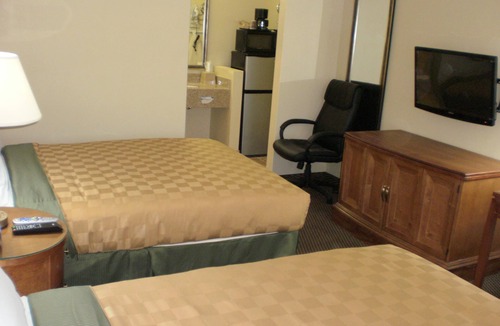 Mojave Hotel | Executive Inn