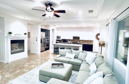 Indio Villa | Experience Indio living near Joshua Tree only 28 mins away