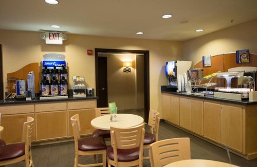 Troutdale House | Experience luxurious accommodations and a plethora of amenities!