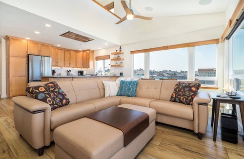Newport Condo | Experience Nature's Spectacle from the Front Row!