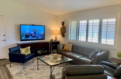 Cathedral City Condo | Extra Clean and Cozy Condo a short distance from Palm Springs.