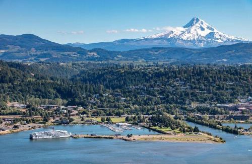 White Salmon House | Eye On The Gorge