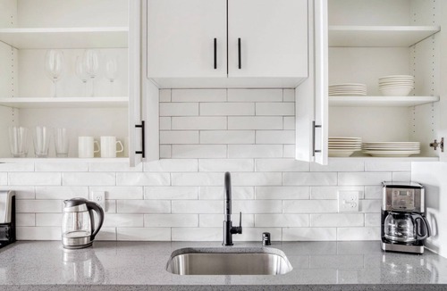 Lower Queen Anne Apartment | Fab Lower Queen Anne 1BR w/Game Room & Shared Garden, by Blueground