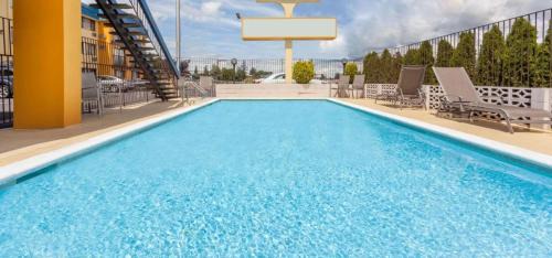 Sehome Hotel | FairBridge Inn Express Bellingham