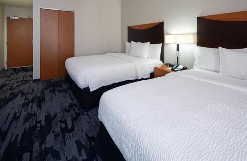 Bremerton Hotel | Fairfield Inn & Suites Seattle Bremerton