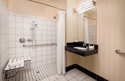 Tulare Hotel | Fairfield Inn & Suites Visalia Tulare